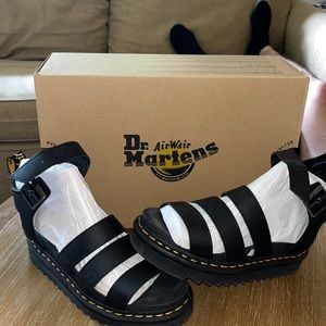 Doc Martens Sandals US women’s size 5
